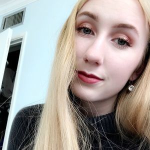 Meet your Posher, Kaitlyn
